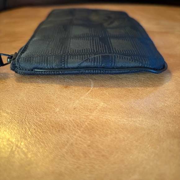 Chanel travel line clutch - Picture 6 of 8